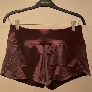 Lululemon womens, running short, burgandy, sz 6. Lightly worn.